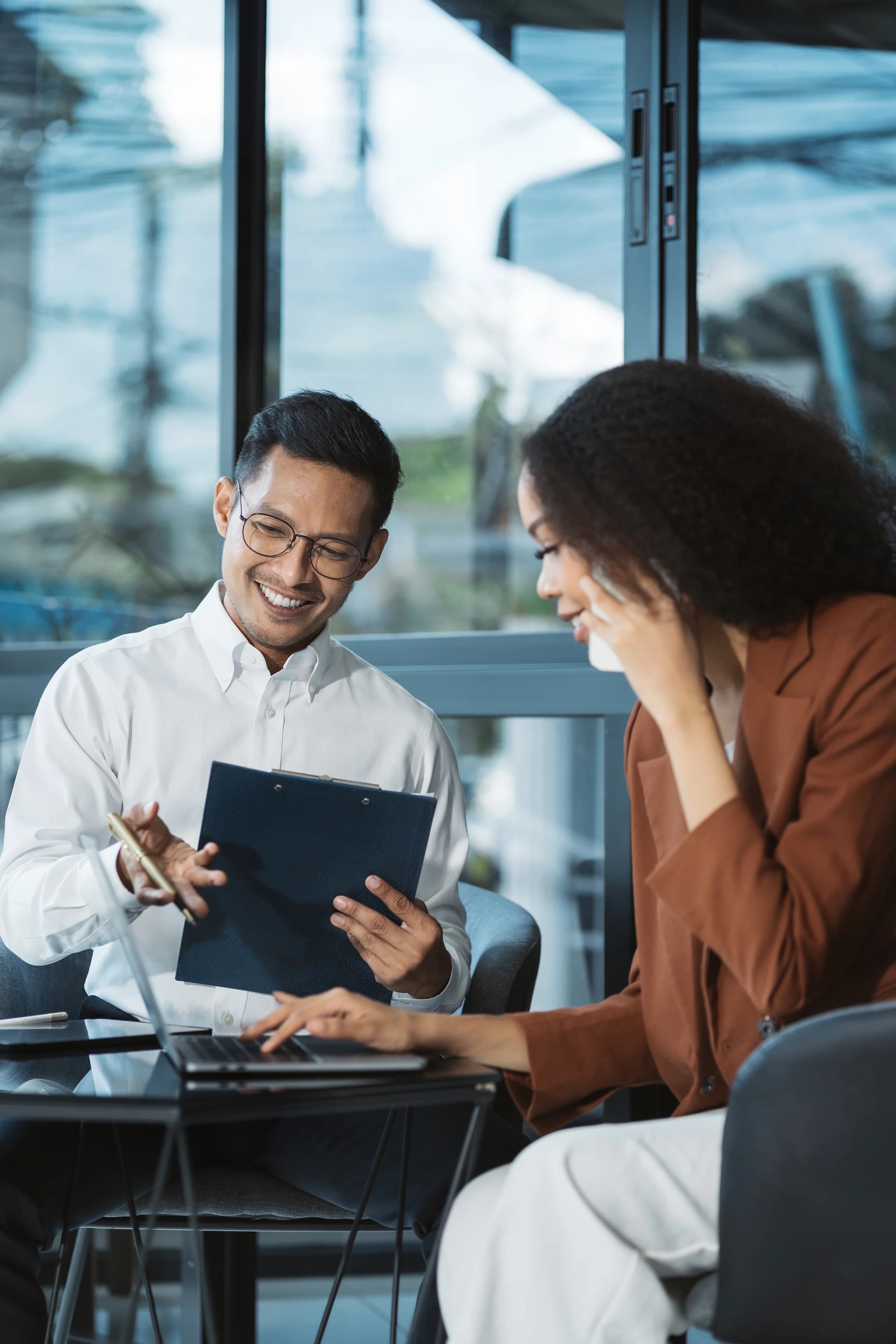 Professional business support for outsourced accounting services